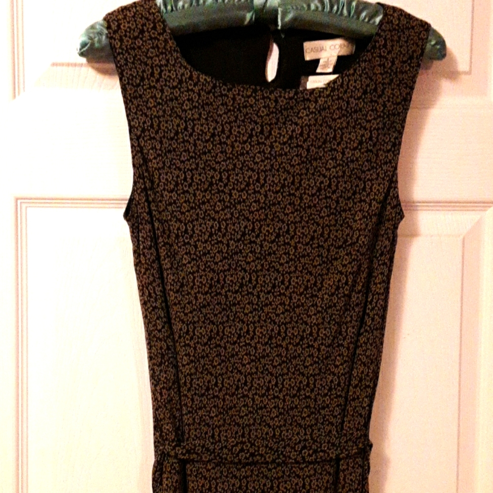 Casual Corner womens fully lined maxi dress.